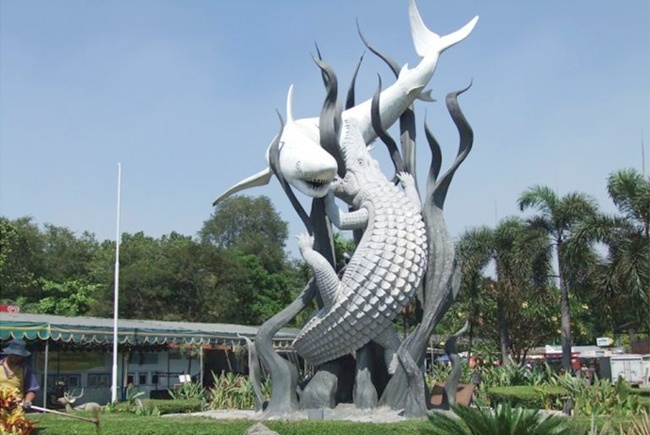 Gambar tugu Pahlawan
